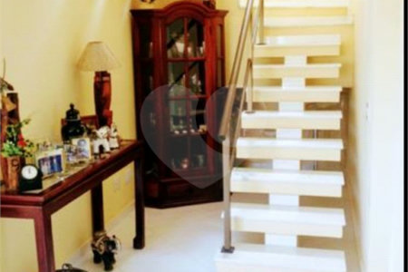 Casa à venda com 3 quartos, sendo 2 suítes, em Rasa, Armação dos Búzios, RJ