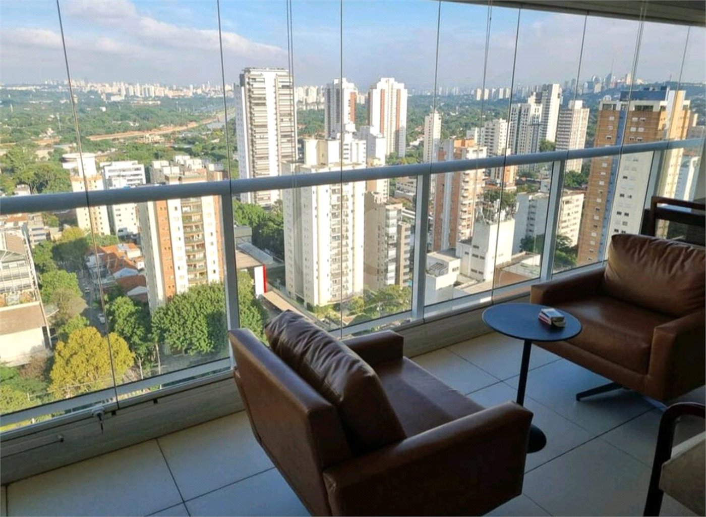 Apartamento à venda com 2 quartos, sendo 1 suíte, em Pinheiros, São Paulo, SP