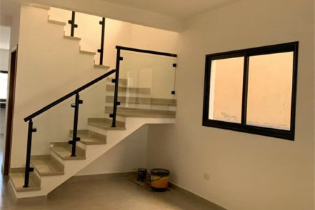 Casa à venda com 3 quartos, sendo 1 suíte, no condomínio Villa D'este, Cotia - SP