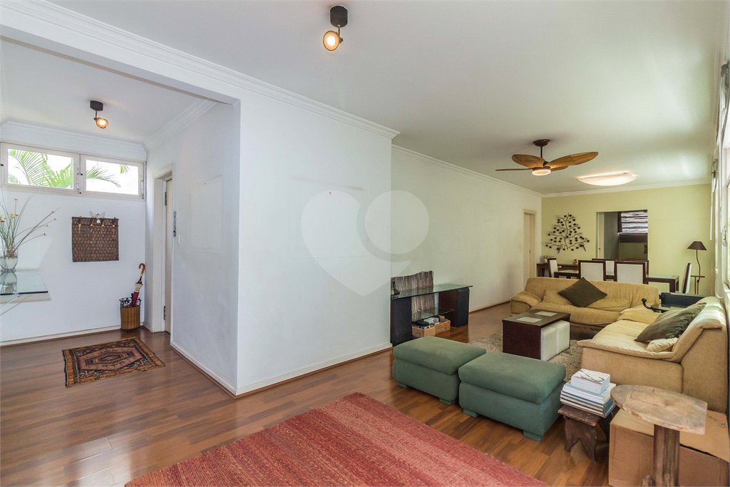Apartamento à venda com 3 quartos, sendo 1 suíte, em Itaim Bibi, São Paulo, SP
