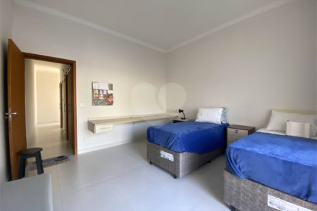 Casa à venda com 3 suítes no condomínio Palmeiras Imperiais, Salto - SP