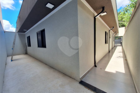 Casa à venda com 3 quartos, sendo 1 suíte,  em João Xxiii, Vinhedo, SP