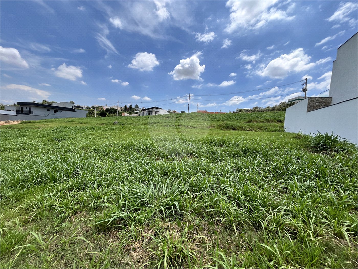 Terreno à venda no condomínio Bougainville, Sorocaba - SP
