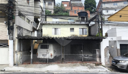 Casa à venda ou para alugar com 5 quartos, sendo 1 suíte,  em Parque Independência, São Paulo, SP