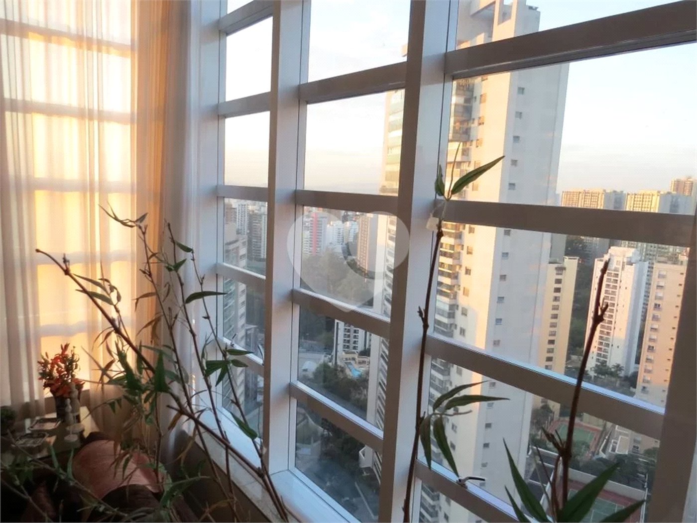 Cobertura à venda com 4 suítes em Vila Suzana, São Paulo, SP