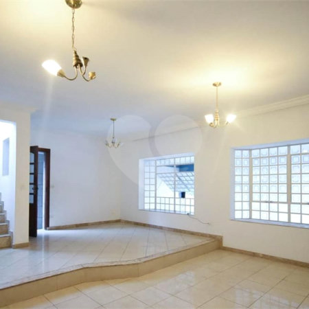 Casa à venda com 4 quartos, sendo 3 suítes, em Super Quadra Morumbi, São Paulo, SP