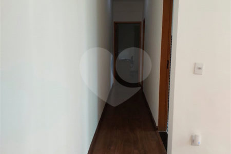 Sobrado à venda com 2 quartos, sendo 1 suíte, em Jardim Luciana, Itaquaquecetuba, SP