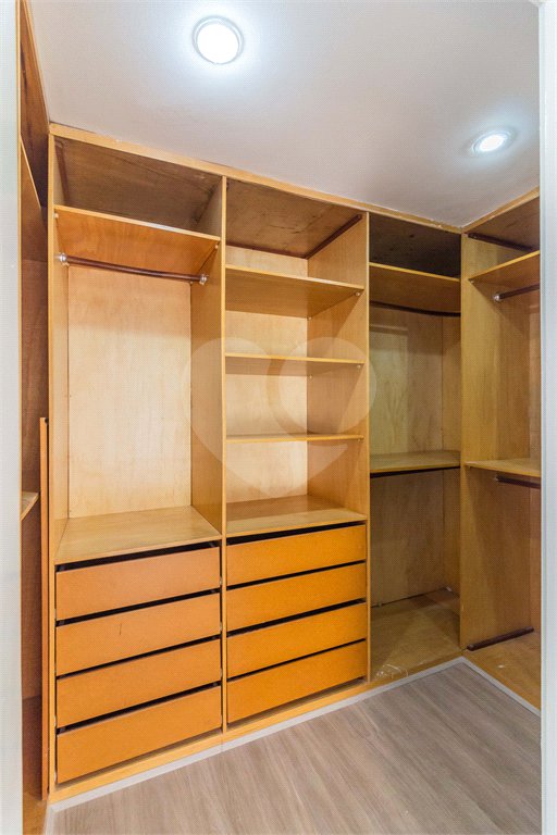 Duplex à venda com 1 quarto, sendo 3 suítes, em Vila Paulicéia, São Paulo, SP