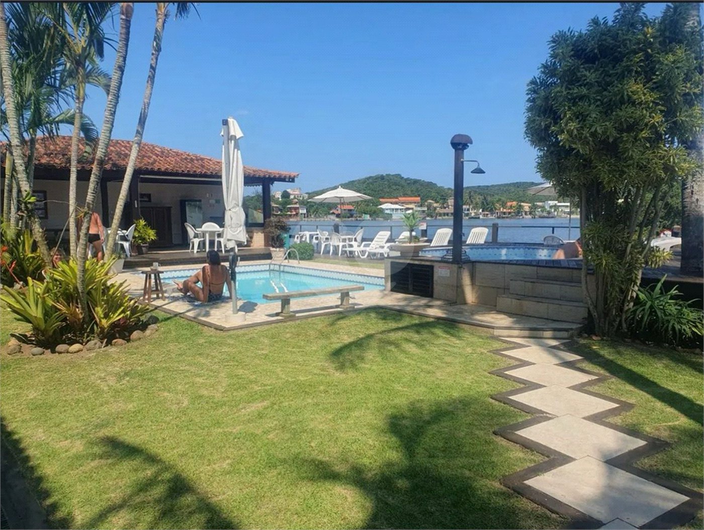 Casa à venda com 3 quartos, sendo 1 suíte, em Ogiva, Cabo Frio, RJ