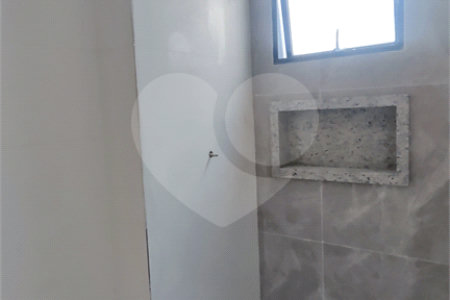 Sobrado à venda com 3 quartos, sendo 1 suíte, em Vila Granada, São Paulo, SP