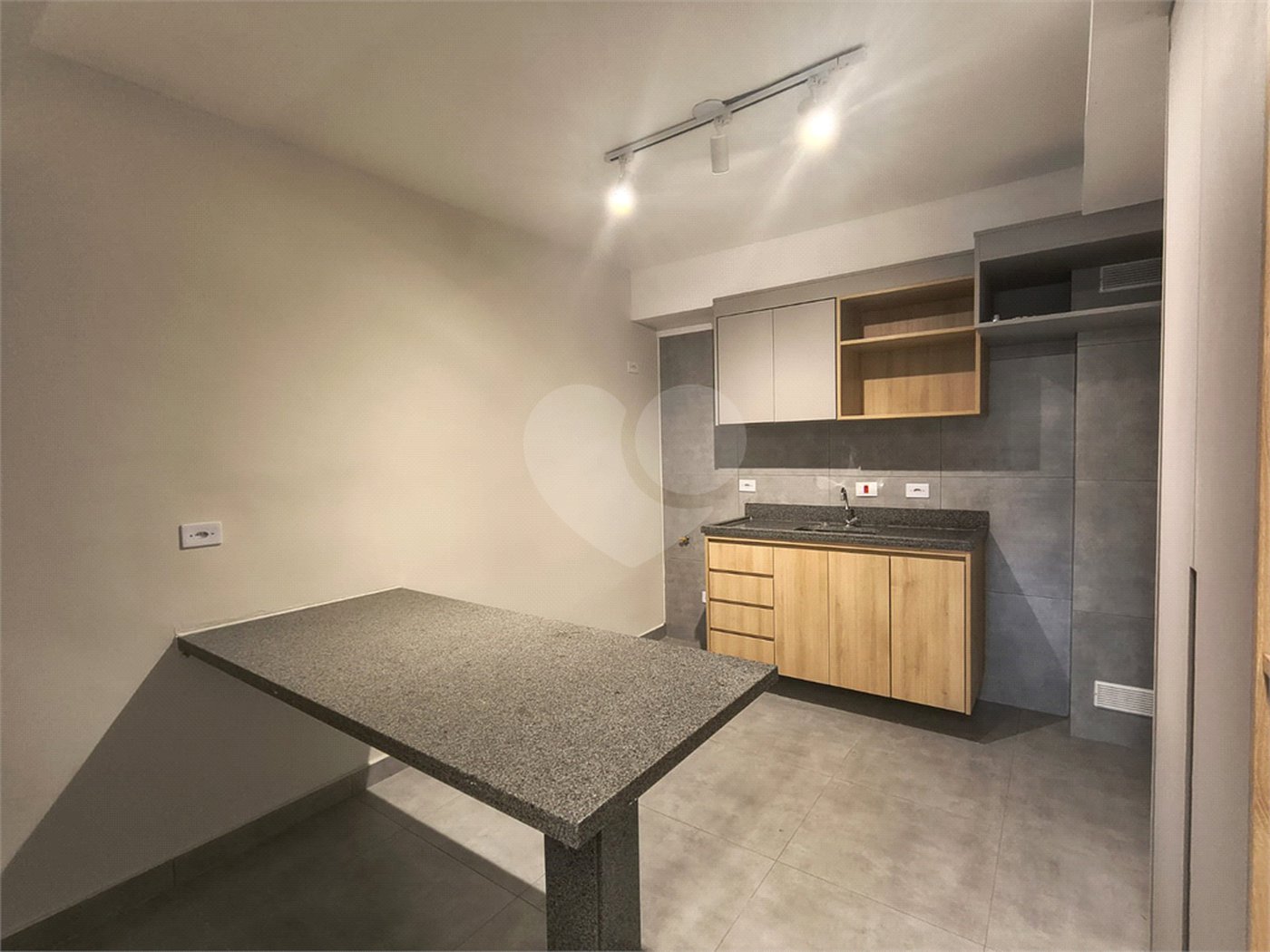 Apartamento à venda com 1 quarto em Rio Pequeno, São Paulo, SP