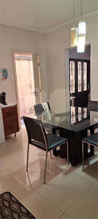 Sobrado à venda com 5 quartos, sendo 1 suíte, em Vila Gustavo, São Paulo, SP