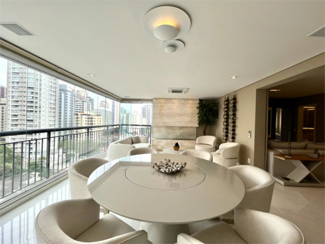 Apartamento à venda com 3 suítes em Vila Mascote, São Paulo, SP