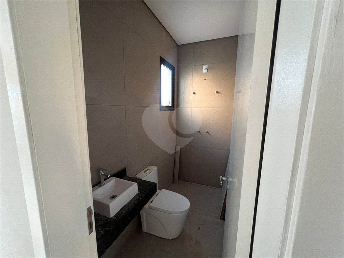 Casa à venda com 3 suítes no condomínio Horto Florestal Villagio, Sorocaba - SP