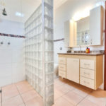 Casa à venda com 4 quartos, sendo 3 suítes, no condomínio Morada da Serra, São José dos Campos - SP