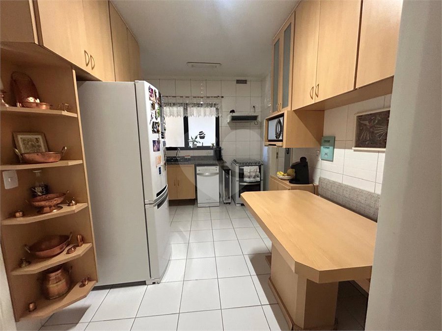 Apartamento à venda com 4 quartos, sendo 2 suítes, em Pinheiros, São Paulo, SP