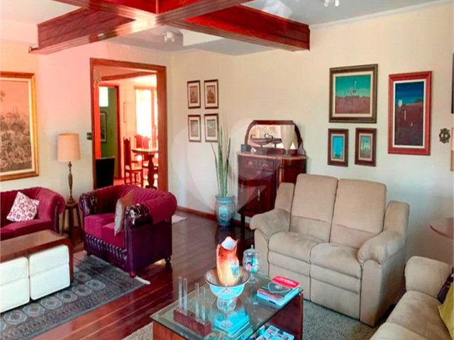 Casa à venda com 4 suítes em Roseira, Mairiporã, SP