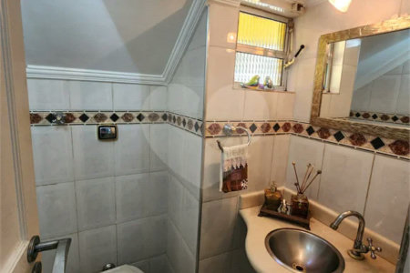 Sobrado à venda com 3 quartos, sendo 1 suíte, em Jardim Franca, São Paulo, SP