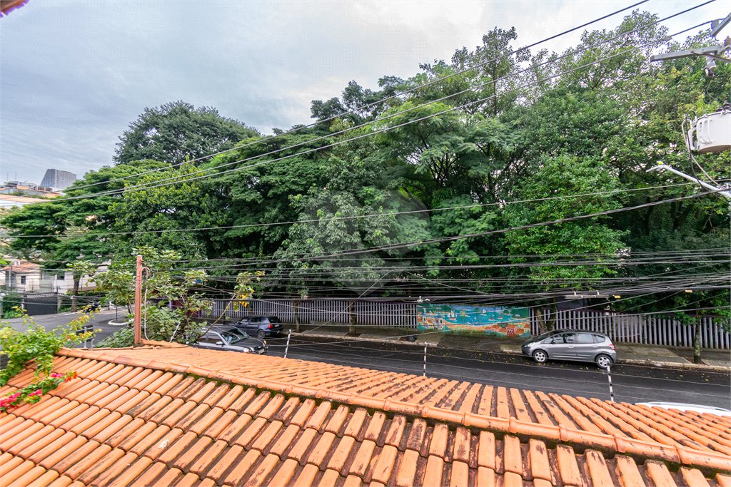 Casa à venda com 3 quartos, sendo 1 suíte,  em Vila Cordeiro, São Paulo, SP