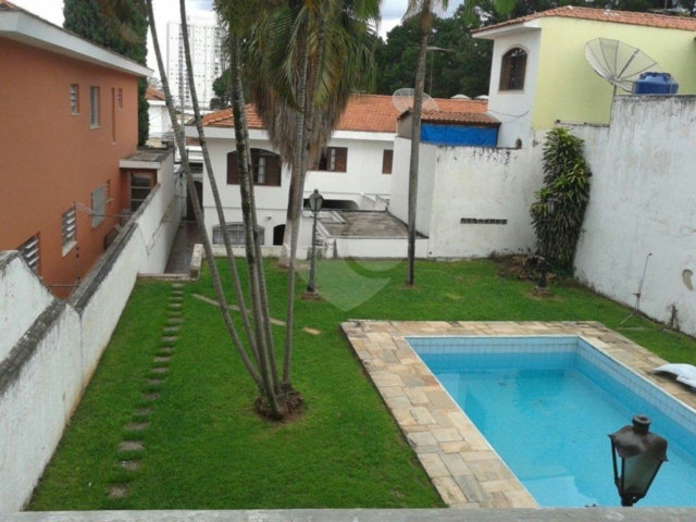 Sobrado à venda com 5 quartos, sendo 1 suíte,  em Vila Mazzei, São Paulo, SP