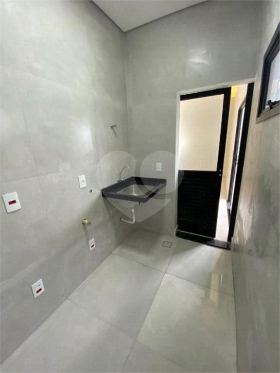 Casa à venda com 3 quartos, sendo 1 suíte, no condomínio Lagos D´icaraí, Salto - SP