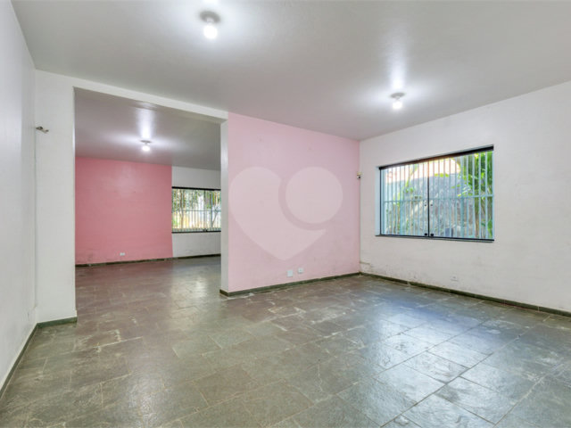 Sobrado à venda ou para alugar com 4 quartos em Jardim Petrópolis, São Paulo, SP