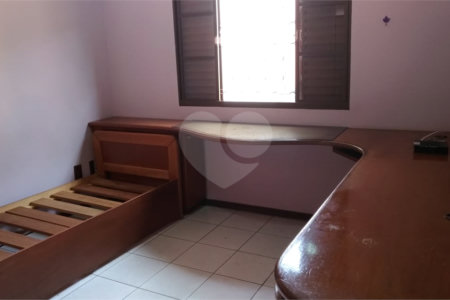 Casa à venda ou para alugar com 2 quartos, sendo 1 suíte, em Jardim do Lago, Atibaia, SP