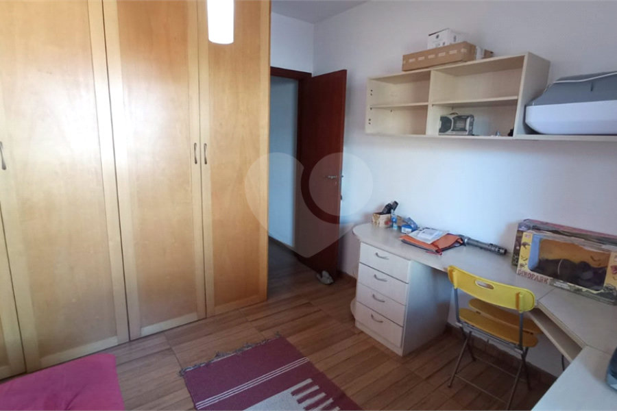 Sobrado à venda com 3 quartos, sendo 1 suíte, em Vila Paulicéia, São Paulo, SP