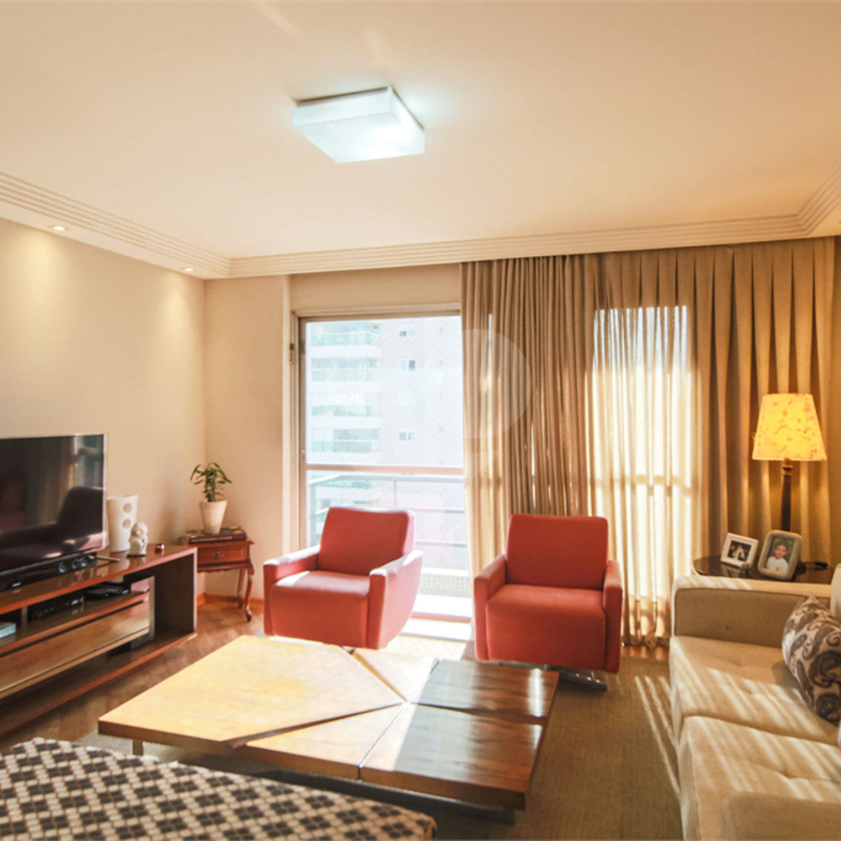 Apartamento à venda com 3 quartos, sendo 1 suíte, em Brooklin, São Paulo, SP