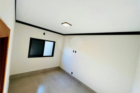 Casa à venda com 3 quartos, sendo 1 suíte,  no condomínio Cerejeiras, Araçoiaba da Serra - SP