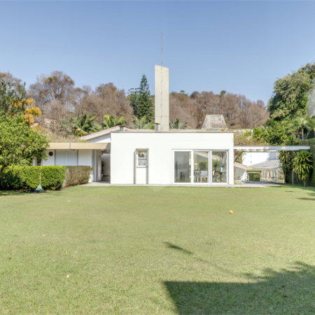 Casa à venda ou para alugar com 3 quartos, sendo 1 suíte,  no condomínio Chácara Flora, São Paulo - SP