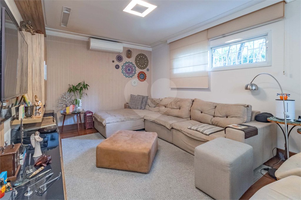 Casa à venda com 5 quartos, sendo 4 suítes, em Alto da Lapa, São Paulo, SP