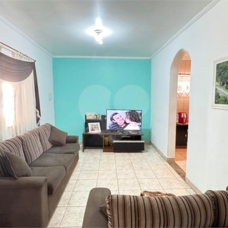 Chácara à venda com 3 quartos, sendo 1 suíte, em Vila São Pedro, Suzano, SP