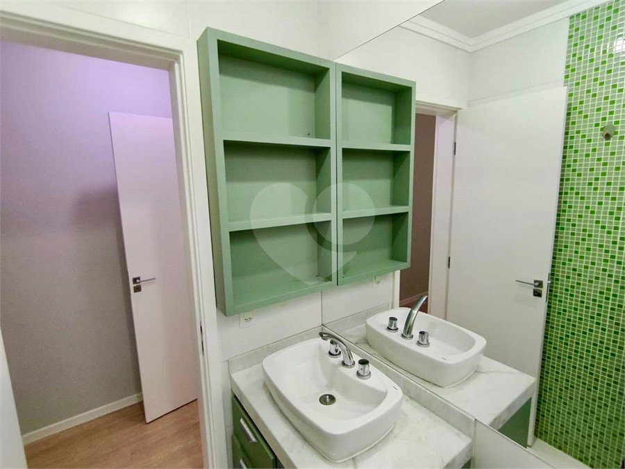 Casa à venda com 3 quartos, sendo 1 suíte, no condomínio Residencial Rio Preto Village, Atibaia - SP