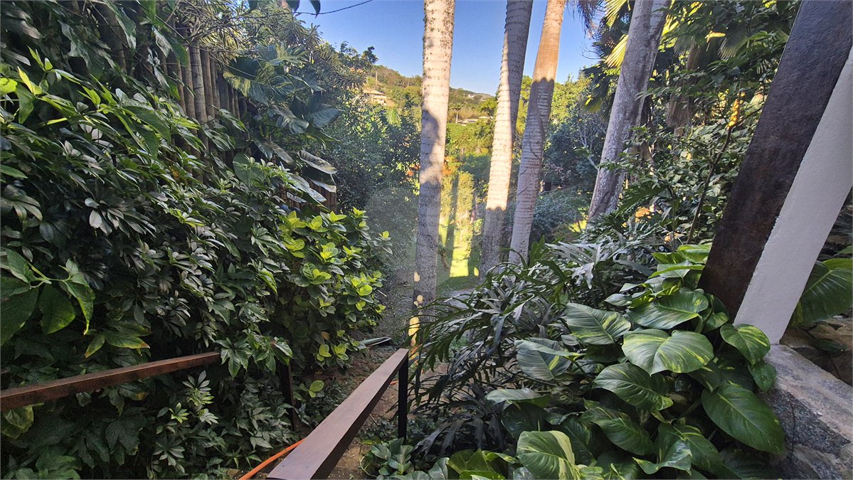 Casa em condomínio à venda com 4 quartos, sendo 3 suítes,  em Geribá, Armação dos Búzios, RJ