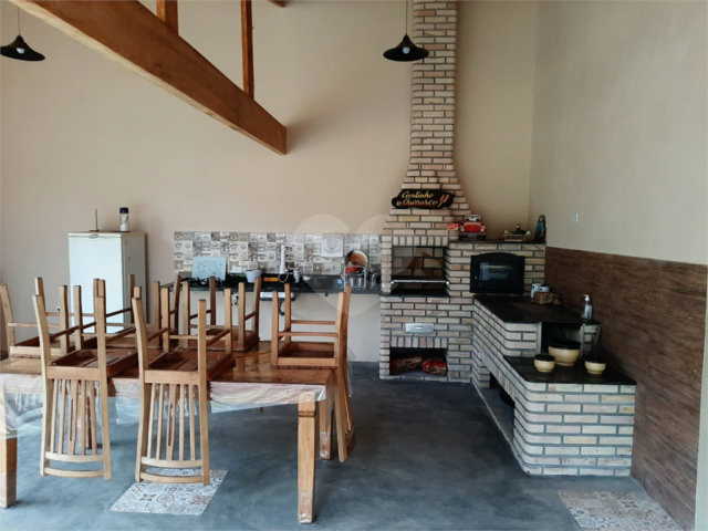 Casa à venda com 3 quartos, sendo 1 suíte,  em Serra da Cantareira, Mairiporã, SP