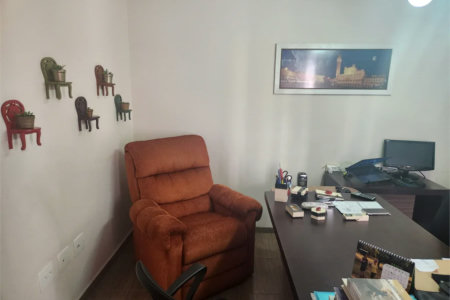 Sobrado à venda com 4 quartos, sendo 1 suíte, em Água Branca, São Paulo, SP
