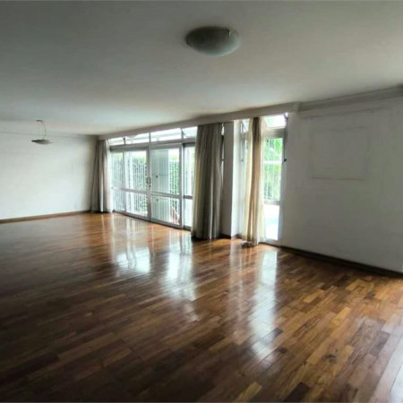 Casa à venda com 5 quartos, sendo 3 suítes, em Brooklin Paulista, São Paulo, SP