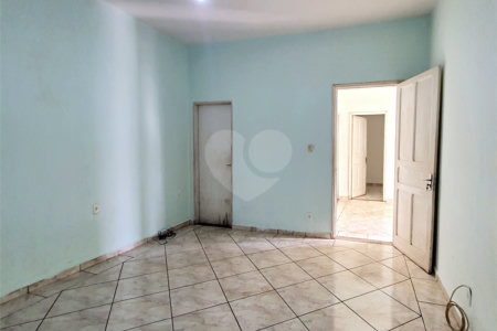 Sobrado à venda com 4 quartos, sendo 1 suíte, no Centro, Ribeirão Preto, SP
