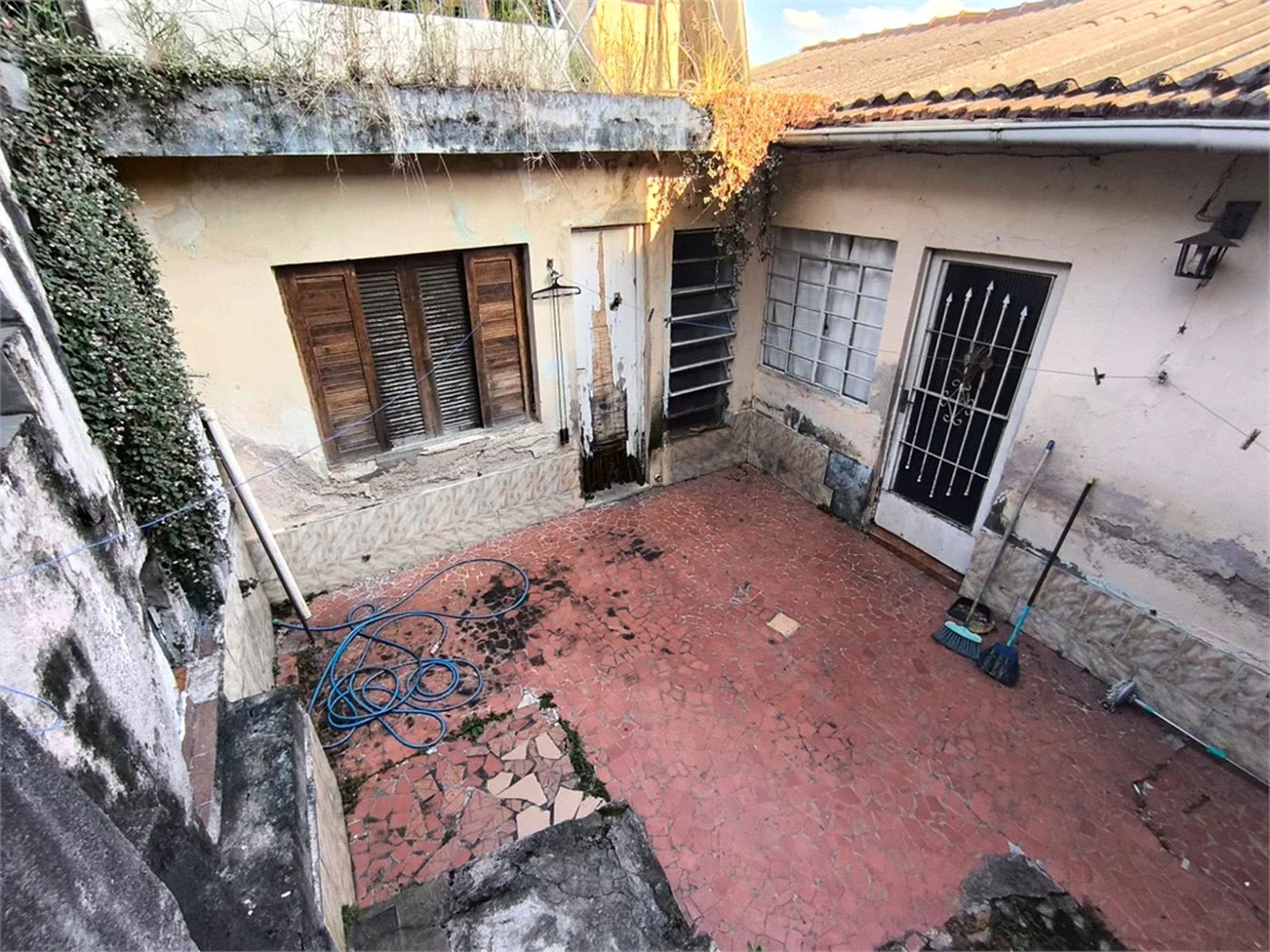 Casa à venda com 3 quartos, sendo 1 suíte, em Umarizal, São Paulo, SP