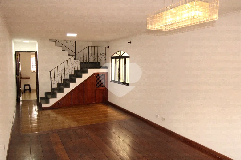 Sobrado à venda com 3 quartos, sendo 1 suíte,  em Vila Nova Mazzei, São Paulo, SP