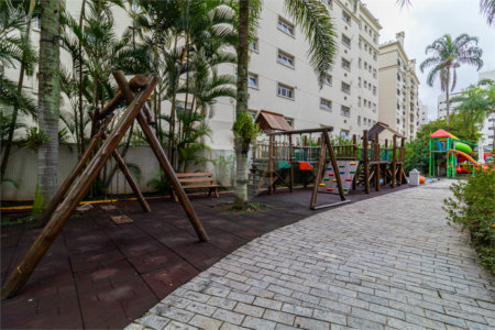 Apartamento à venda com 4 quartos, sendo 3 suítes, em Granja Julieta, São Paulo, SP
