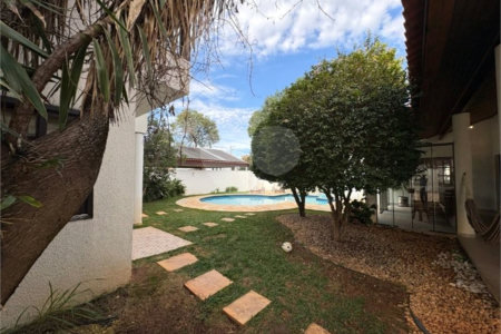 Casa à venda com 4 suítes no condomínio Granja Olga II, Sorocaba - SP