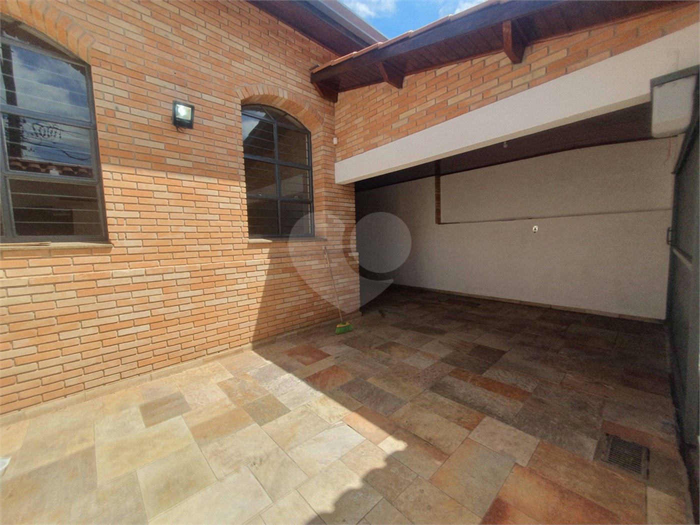 Casa de Vila à venda com 4 suítes em Jardim Santa Rosália, Sorocaba, SP
