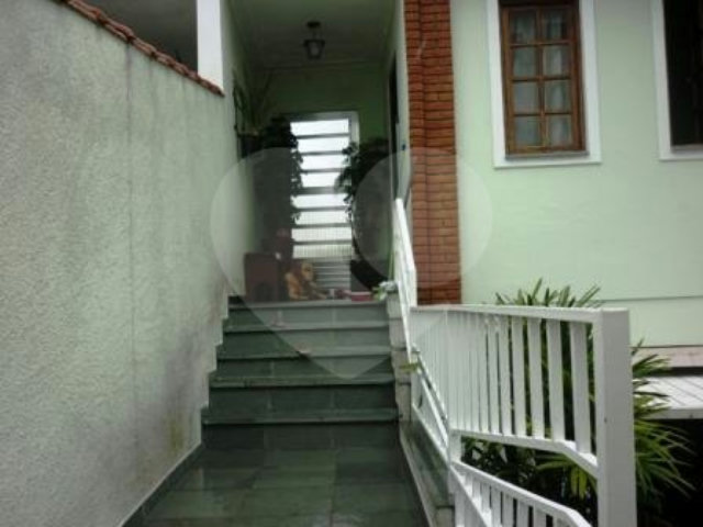Sobrado à venda com 3 quartos, sendo 1 suíte,  em Jardim Virginia Bianca, São Paulo, SP