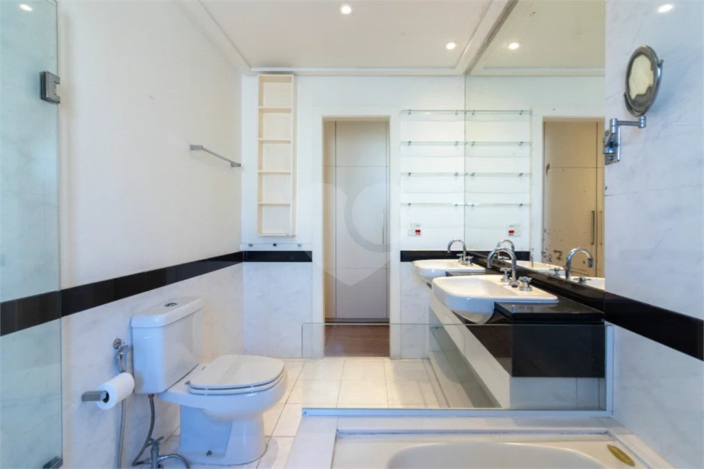 Vila Andrade / Jardim Sul - 4 dormitórios | 2 suítes | 3 vagas | depósito