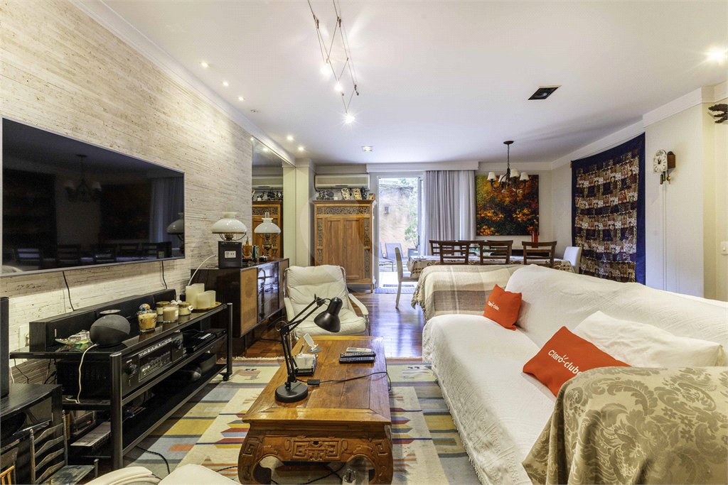 Duplex para alugar com 4 quartos, sendo 3 suítes, em Alto de Pinheiros, São Paulo, SP