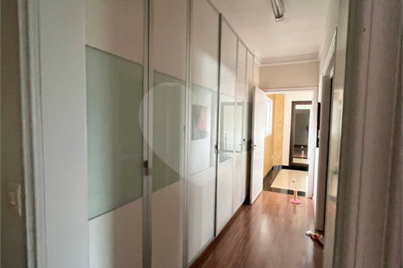 Casa à venda com 5 quartos, sendo 4 suítes,  no condomínio Terras de Santa Clara, Jacareí - SP