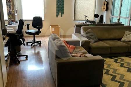 Casa à venda com 2 suítes no condomínio Residencial, Mogi das Cruzes - SP