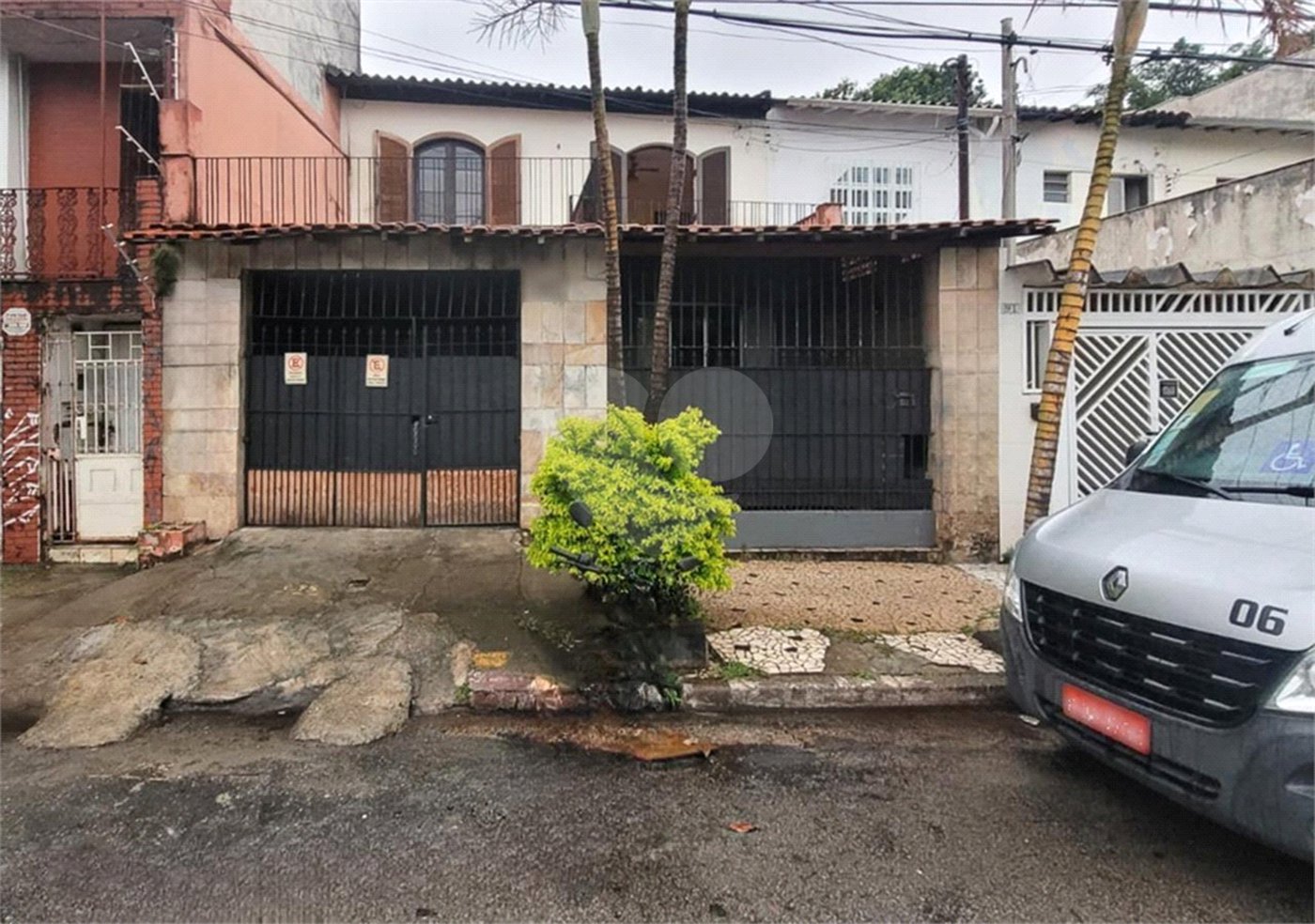 Sobrado à venda ou para alugar com 4 quartos, sendo 1 suíte, em Campo Belo, São Paulo, SP